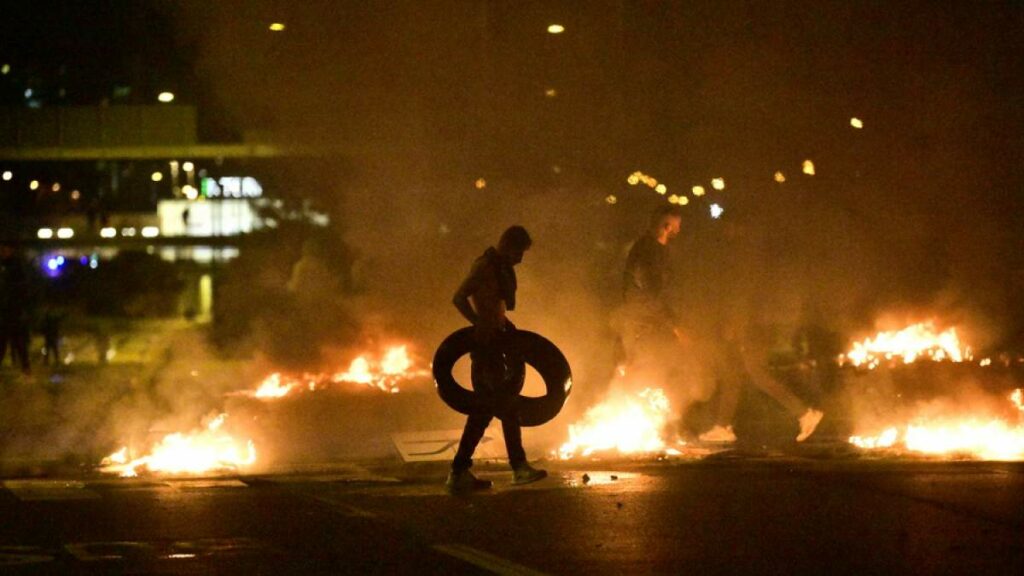 Σουηδία: Σοβαρά επεισόδια στο Μάλμο μετά από διαδήλωση ακροδεξιών - Έκαψαν το Κοράνι - Media