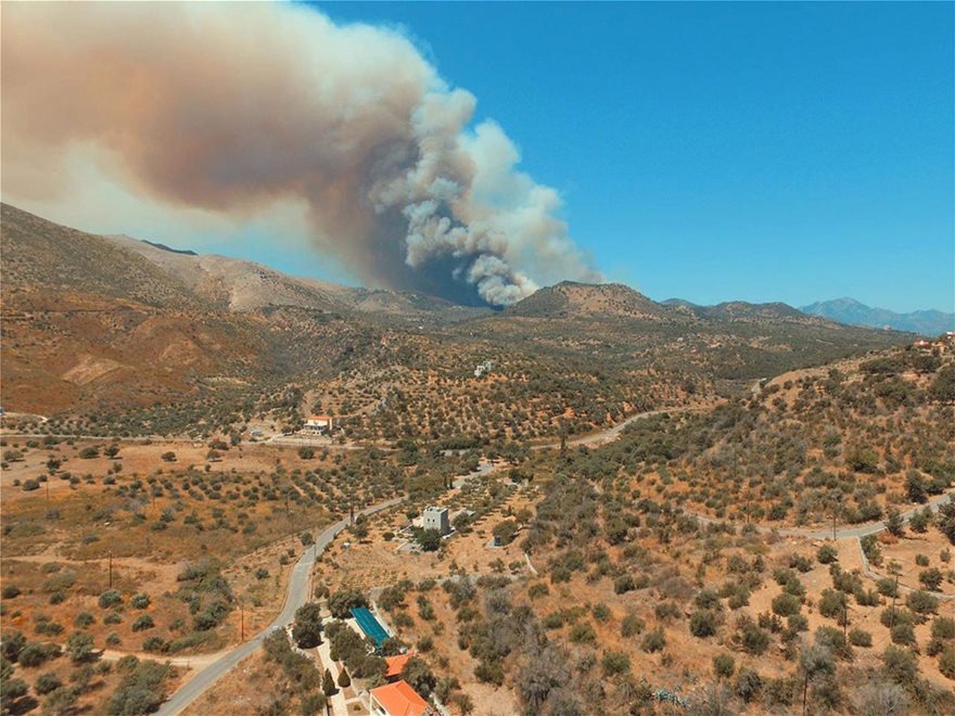 Σε δύο μέτωπα η μεγάλη πυρκαγιά στην ανατολική Μάνη - Προληπτική εκκένωση οικισμών (Photos-Videos) - Media