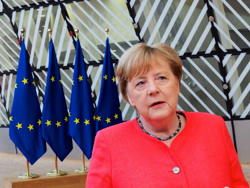 Politico: Lockdown σε όλες τις χώρες της ΕΕ ζήτησε η Μέρκελ στην έκτακτη Σύνοδο Κορυφής - Media