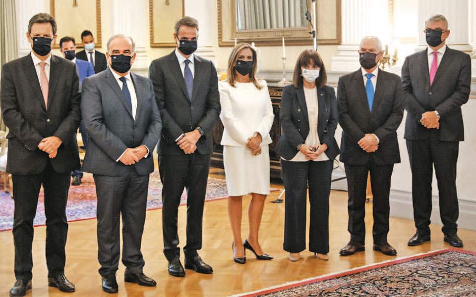 Το δώρο του Κυριάκου Μητσοτάκη στους νέους Υπουργούς του - Media