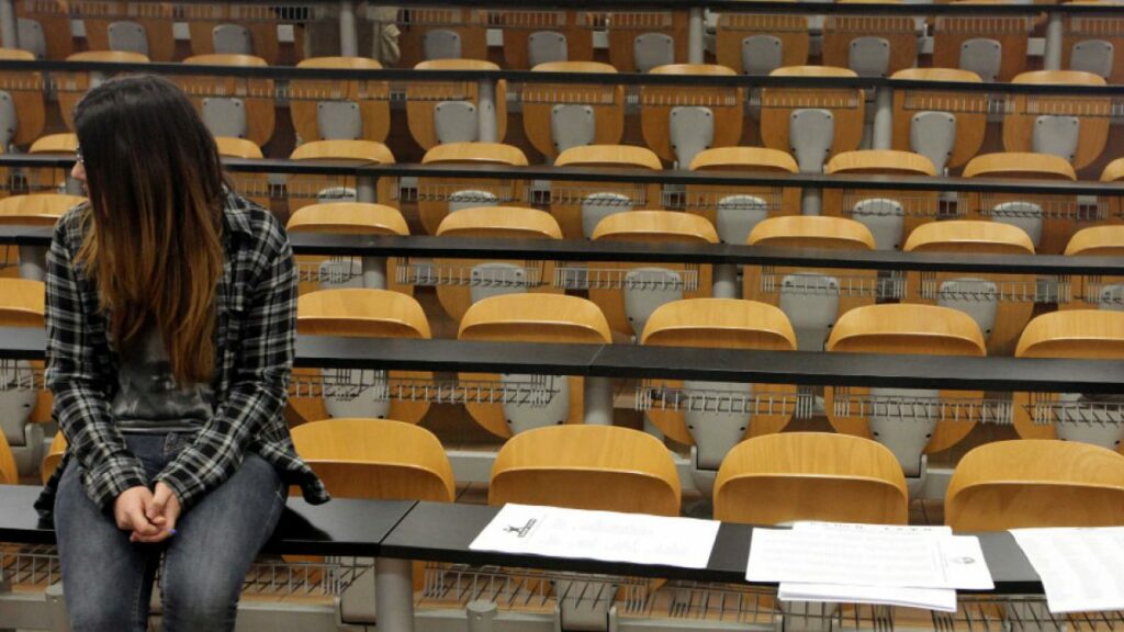 Πανεπιστήμια: Υποχρεωτικά μάσκες παντού στην εξεταστική του Σεπτεμβρίου - Media