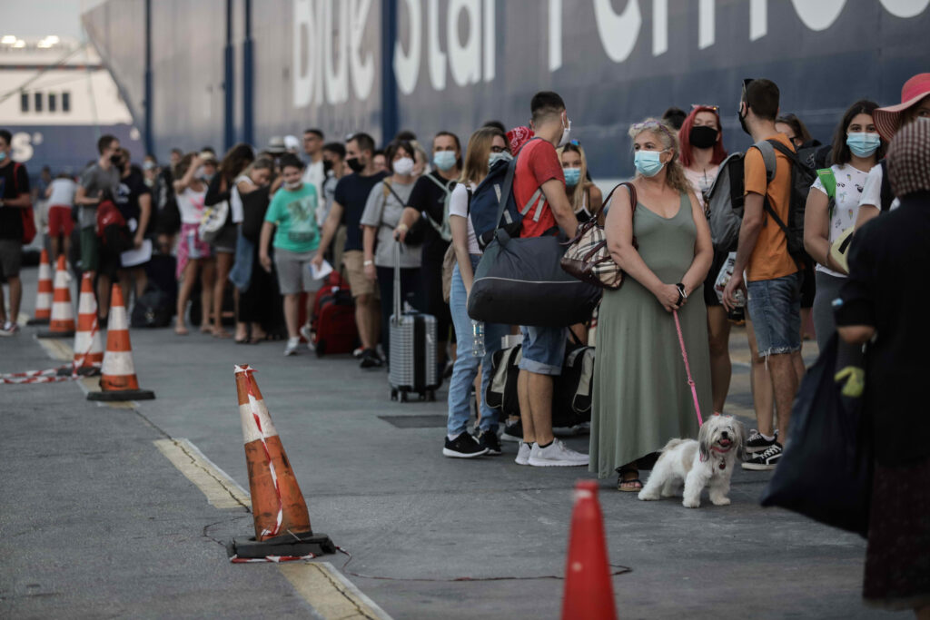 Ο Πλακιωτάκης δικαιολογεί την αύξηση της πληρότητας στα πλοία: «Επιβεβλημένη λόγω τουριστικής περιόδου» - Media