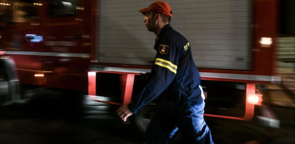 Σέρρες: Παραλίγο να καεί μέσα στο αυτοκίνητό του - Media