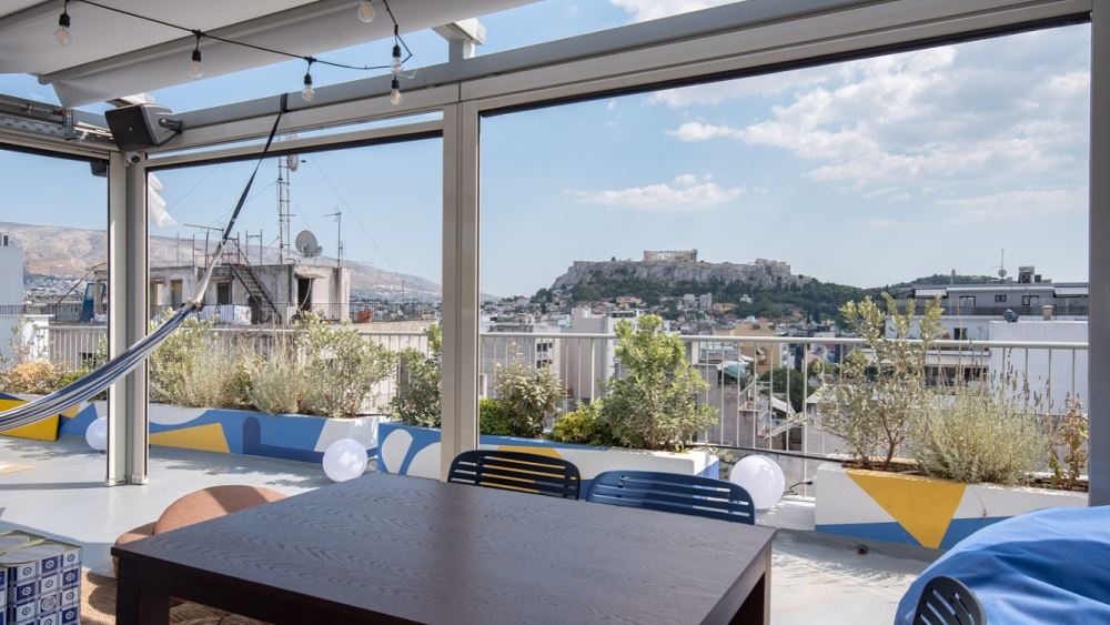 Άνοιξε το ξενοδοχείο της Selina στην πλατεία Θεάτρου (Photos) - Media