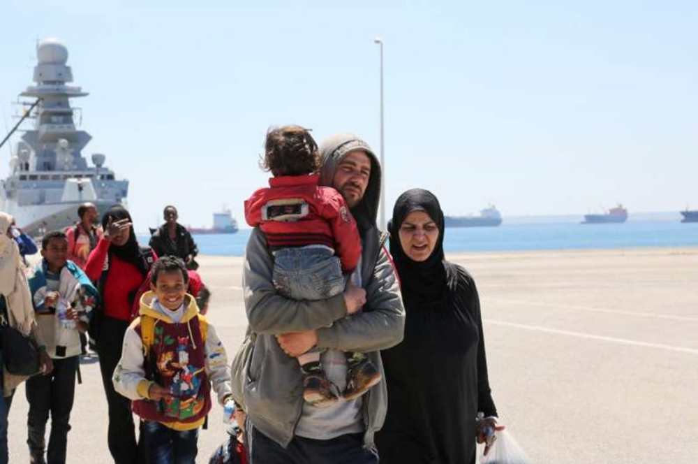 Μνήμες μεσοπολέμου στην Ιταλία: Προθεσμία 48 ωρών να εγκαταλείψουν τη Σικελία δίνει στους πρόσφυγες ο περιφερειάρχης - Media
