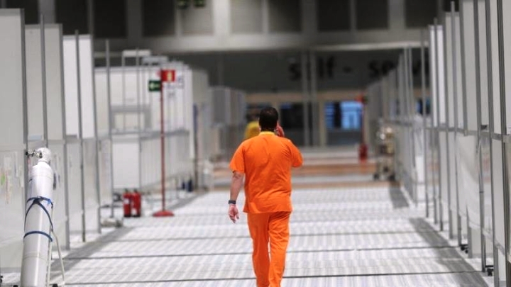 Ξεφεύγουν πάλι τα πράγματα στην Ισπανία: Κατέγραψε 10.800 νέα κρούσματα κορωνοϊού - Media