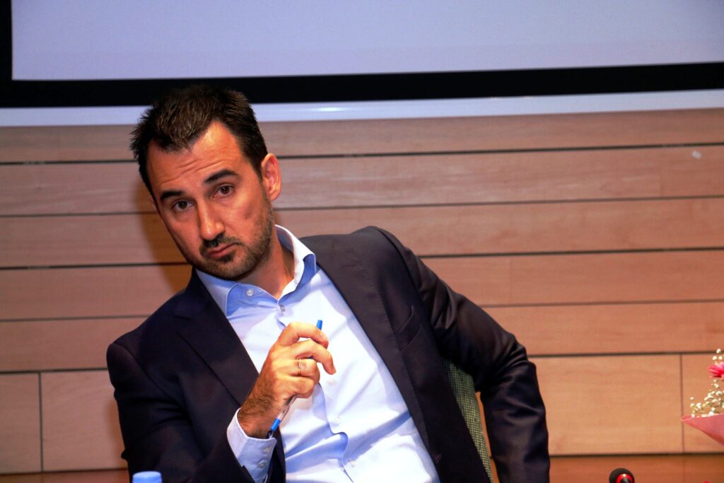 Χαρίτσης: Συνεχίζεται η αντικοινωνική κυβερνητική πολιτική στην Παιδεία - Media