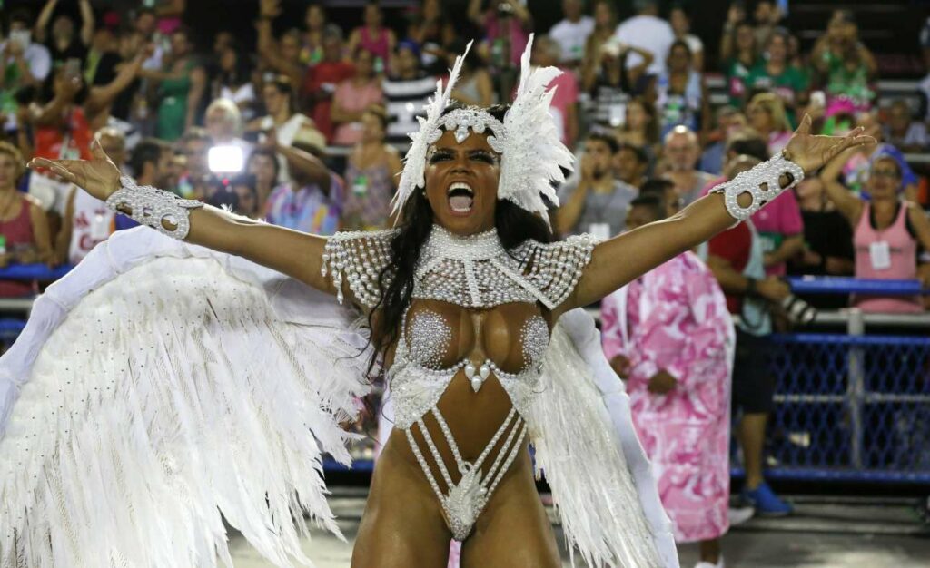 Το καρναβάλι του Ρίο ντε Τζανέιρο αναβάλλεται  - Media