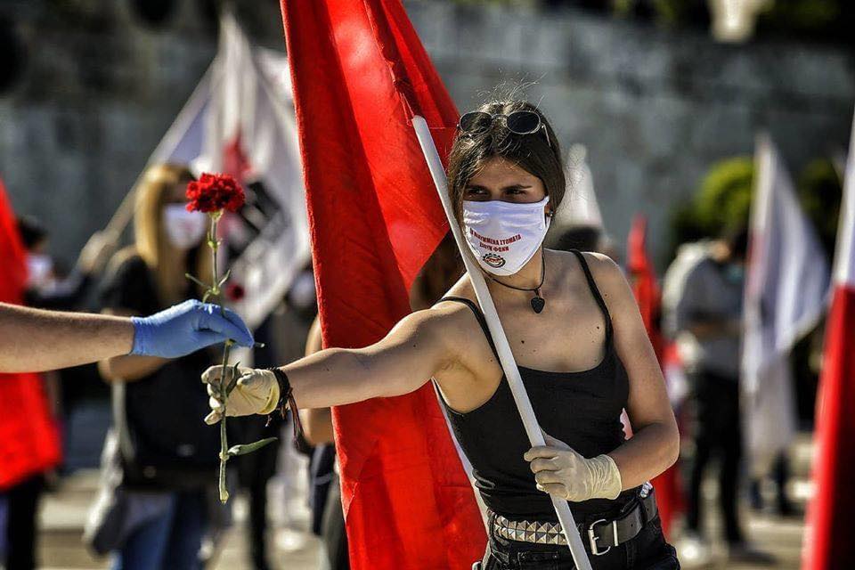 Καταγγελία ΚΝΕ για απόπειρα φθοράς υλικών στον χώρο του φεστιβάλ - Media