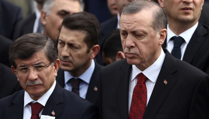 Νταβούτογλου κατά Ερντογάν: «Εκτιμά περισσότερο την ισχύ από τη διπλωματία - Διακινδυνεύει στρατιωτική σύγκρουση» - Media