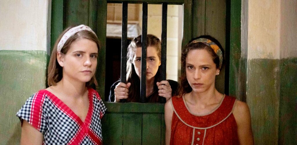 Τηλεθέαση: Το τηλεοπτικό πρόγραμμα που «επισκιάζει» τις  Άγριες Μέλισσες  - Media