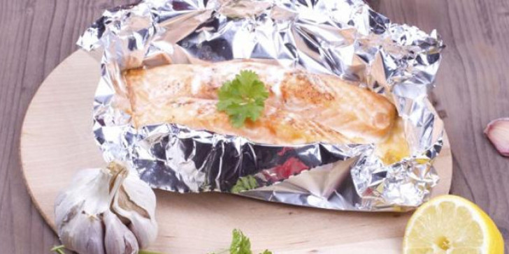 Προσοχή με το αλουμινόχαρτο: Πότε μπορεί να γίνει ιδιαίτερα τοξικό - Media