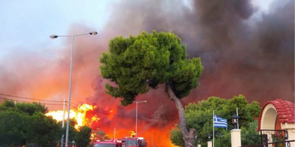 Φωτιά στον Διόνυσο και στον Νέο Βουτζά - Διακοπές ρεύματος στη Νέα Μάκρη - Media