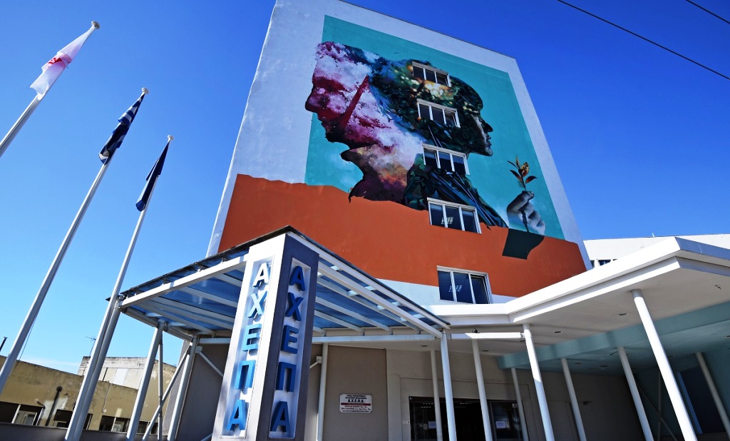 Κορωνοϊός: Βγήκε από την εντατική η 17χρονη που νοσηλεύεται στο ΑΧΕΠΑ - Media