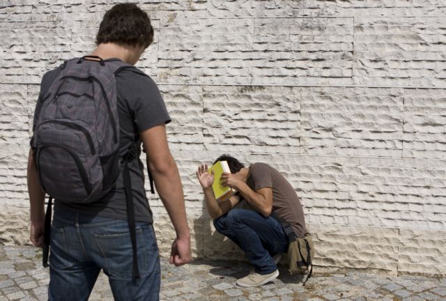 Νέο περιστατικό bullying σε σχολείο - Επιτέθηκαν σε μαθητή λόγω του επωνύμου του  - Media