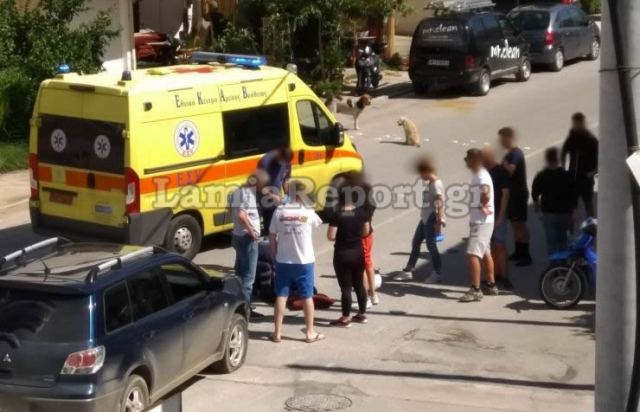 Λαμία: Παραβίασε το STOP και εμβόλισε δύο αδέλφια με μηχανάκι (Photos) - Media