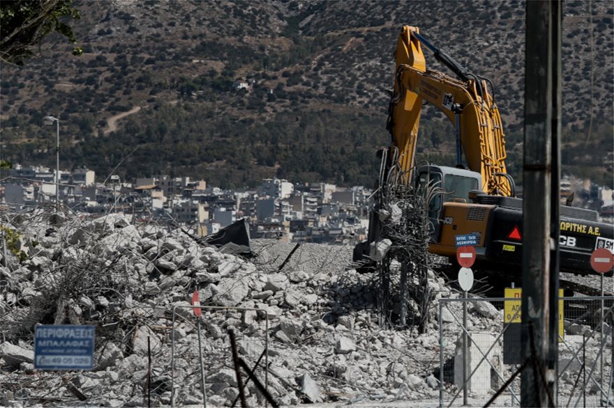Ελληνικό: Οι μπουλντόζες κατεδάφισαν τα κτίρια στην είσοδο του παλαιού Δυτικού Αεροδρομίου (Photos) - Media