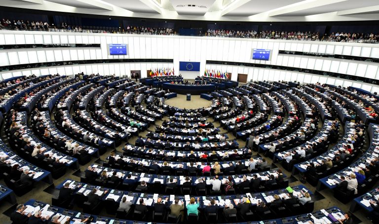 «Η ΕΕ να στηρίξει την Ελλάδα και τους πρόσφυγες» - Ανακοίνωση 20 ευρωβουλευτών από 3 πολιτικές ομάδες - Media