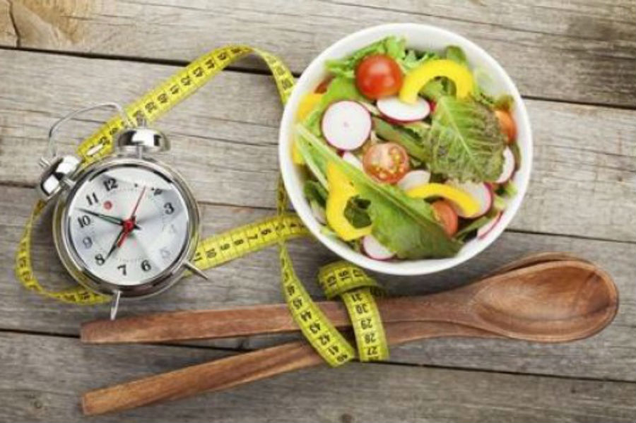 Εσείς πότε τρώτε; Οι ώρες φαγητού που... παχαίνουν λιγότερο!  - Media