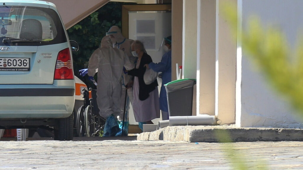 Σε καραντίνα δέκα ημερών το γηροκομείο στο Μαρούσι - Μετά από τα 19 κρούσματα - Media