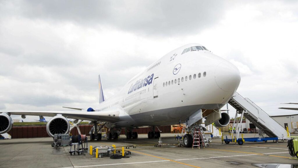 Εμβόλιο κορωνοϊού: «Επιστράτευση» 8.000 αεροσκαφών Τζάμπο για την μεταφορά του σε ολόκληρο τον κόσμο - Media