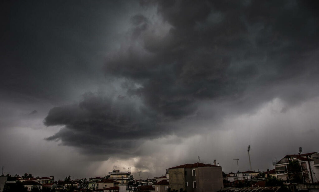 «Alert» από την Πολιτική Προστασία για την κακοκαιρία: Τι πρέπει να προσέξουν οι πολίτες - Media