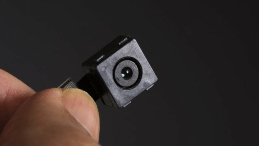 Πέλλα: Κατέγραφε με κρυφή κάμερα σύζυγο και ανήλικα παιδιά - Media