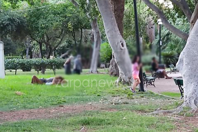 Ασυγκράτητο ζευγάρι στον Δημοτικό κήπο Χανίων! - Media