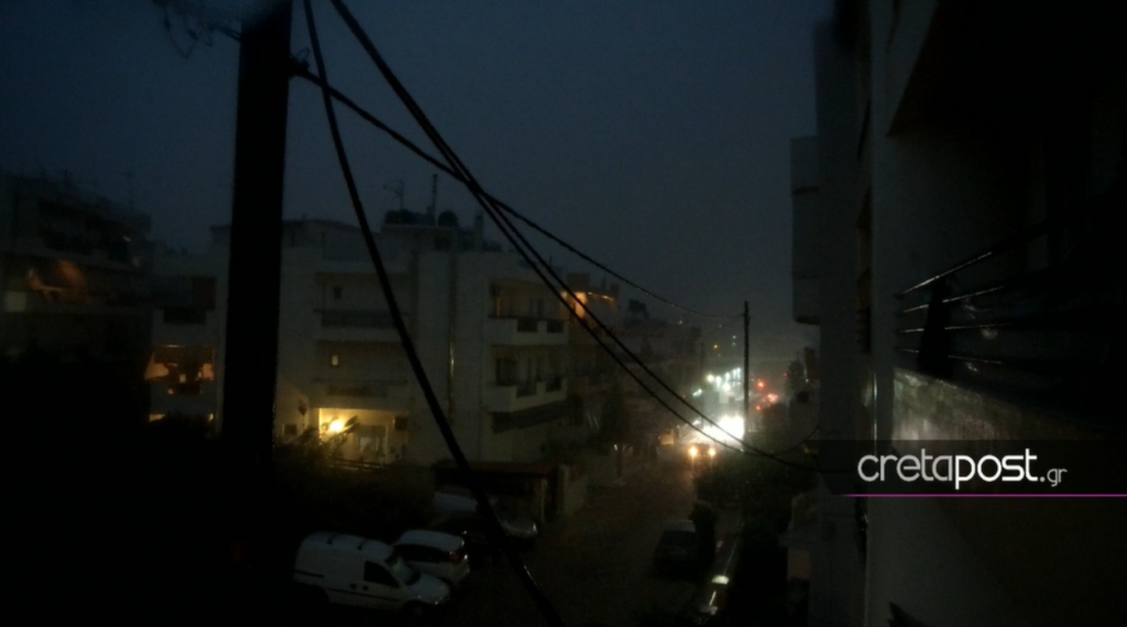 Έφτασε στην Κρήτη η κακοκαιρία «Ιανός» - Βροχές και κεραυνοί - Media
