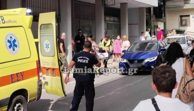 Λαμία: Αυτοκίνητο παρέσυρε μαθήτρια έξω από σχολείο στο κέντρο της πόλης (Photos) - Media