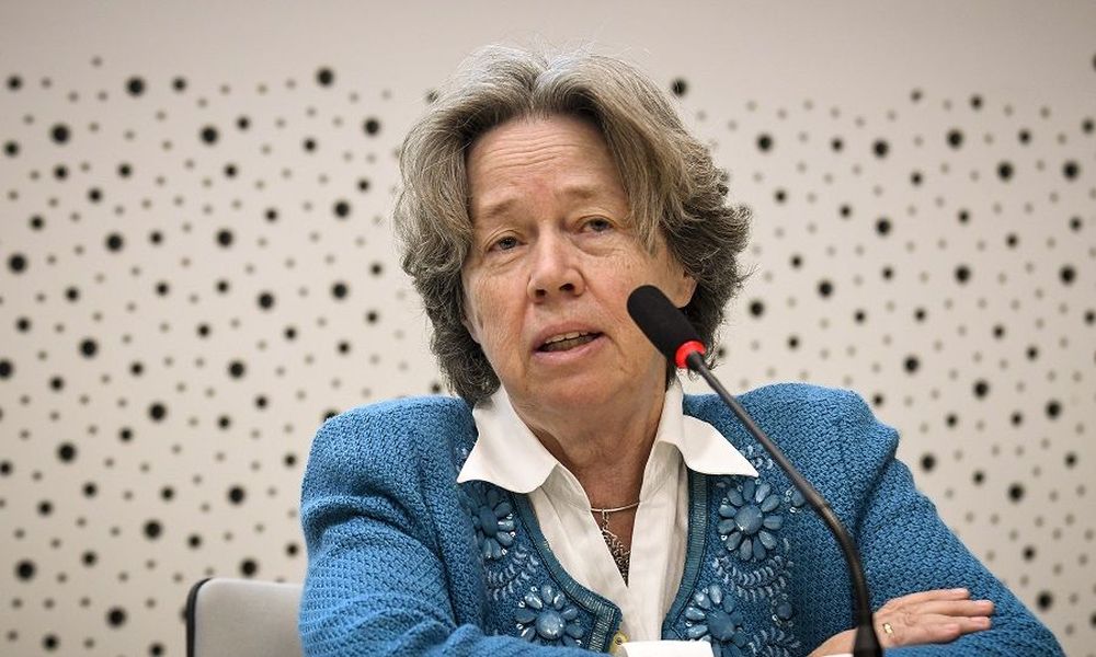 Αθηνά Λινού: Πάση θυσία να επεκταθεί η εκπαίδευση σε αυλές, πάρκα και εκκλησίες - Media