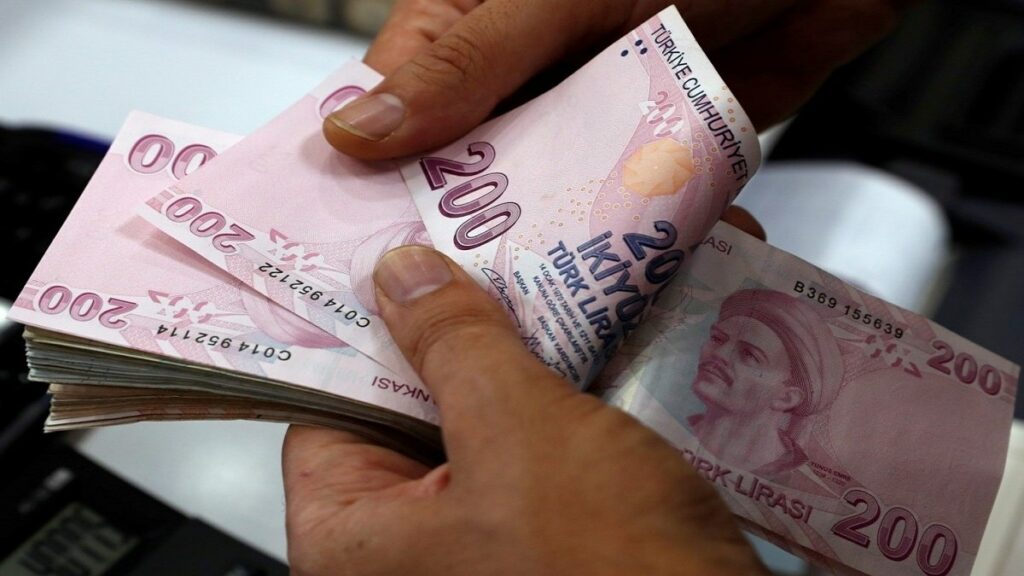 Η «τέλεια καταιγίδα» για την τουρκική λίρα - Media