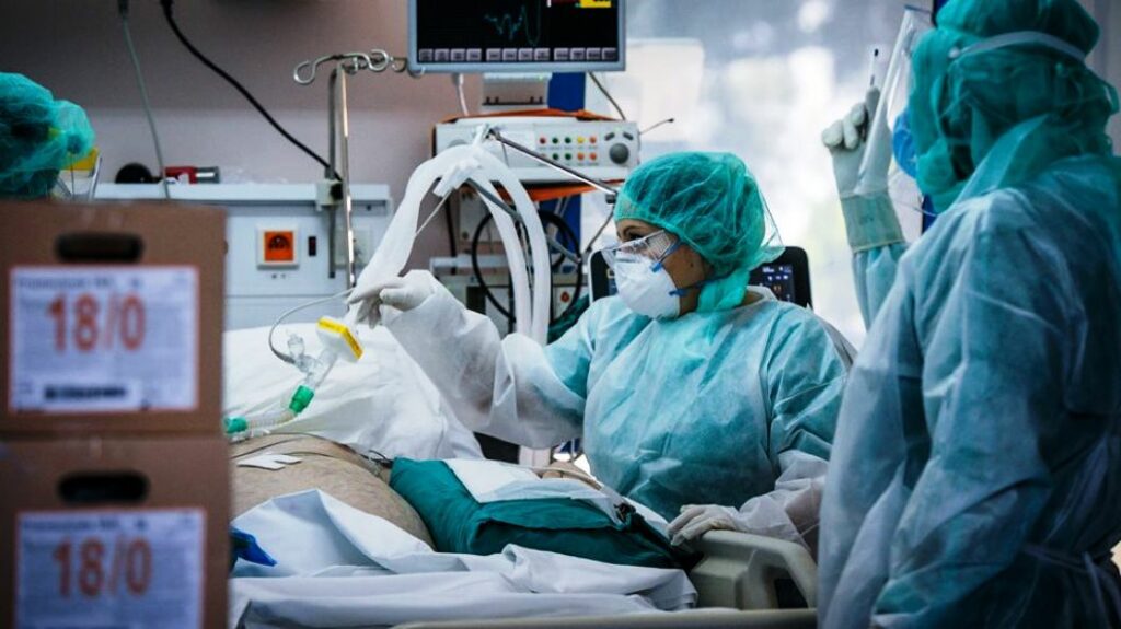 Κοτανίδου: Διαχειρίσιμη προς το παρόν η κατάσταση στις ΜΕΘ - Καμπανάκι τα 500 κρούσματα για 3 συνεχόμενες ημέρες - Media