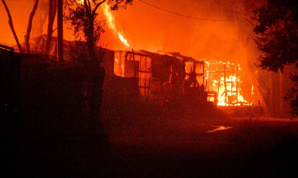 Προφυλακιστέοι οι κατηγορούμενοι για τον εμπρησμό του ΚΥΤ της Μόριας - Media