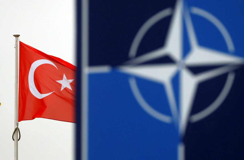 Αψηφά τις ΗΠΑ η Τουρκία: Θα συνεχιστεί η στρατιωτική συνεργασία με τη Ρωσία, παρά τις κυρώσεις - Media