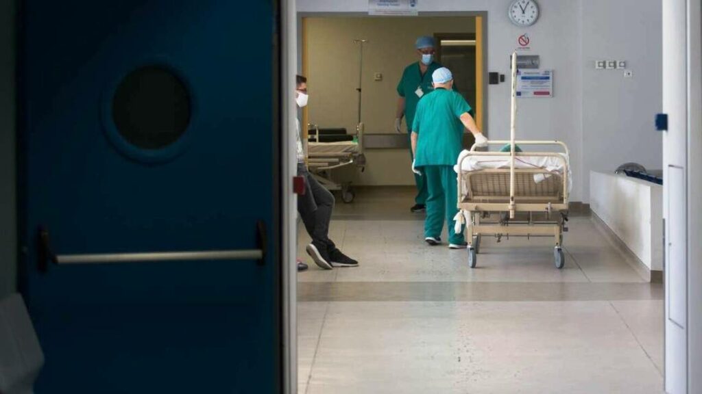 Κορωνοϊός: Αυξάνονται τα κρούσματα σε Υγειονομικούς – Νέα περιστατικά στη Λάρισα - Media