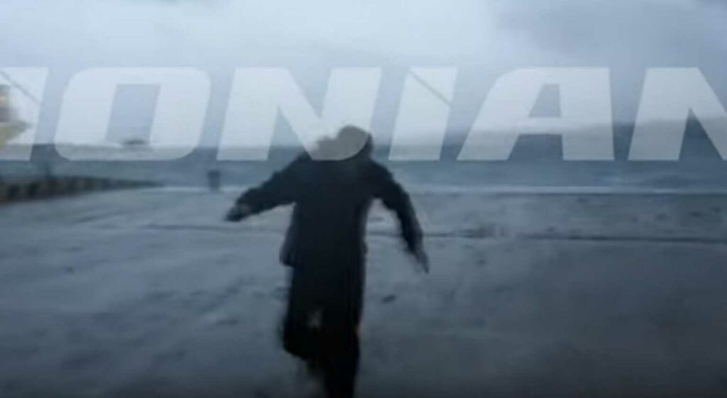 Ηλεία – Ιανός: Ρεπόρτερ στην Κυλλήνη που προσπαθούσε να μεταδώσει δεν άντεξε και παρασύρθηκε από 12 μποφόρ (Video) - Media