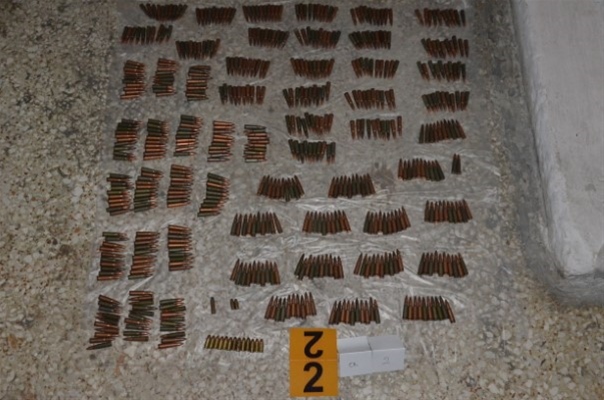 Τα ευρήματα στη γιάφκα στο Κουκάκι και στα σπίτια των συλληφθέντων - Πού εστιάζονται οι έρευνες (Photos) - Media