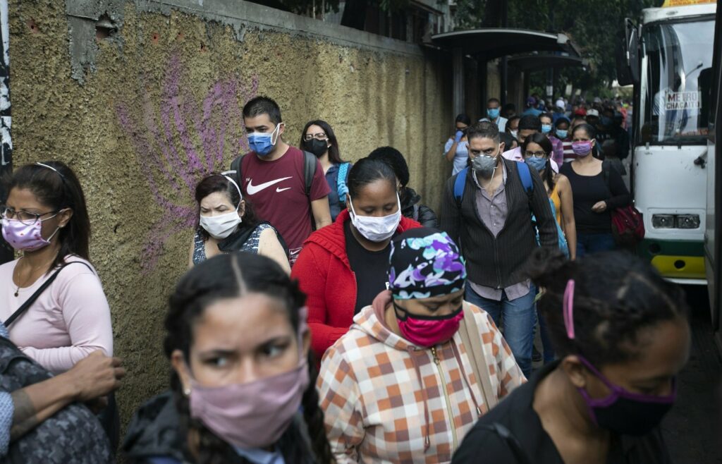 Λατινική Αμερική: Συνεχίζει να «θερίζει» ο κορωνοϊός - Ξεπέρασαν τους 300.000 οι νεκροί - Media