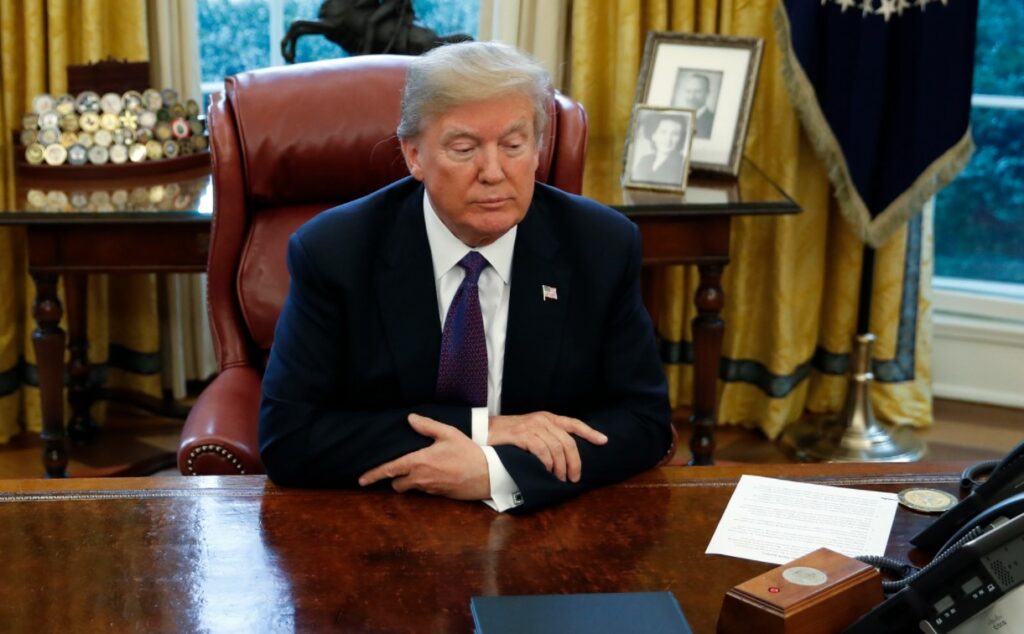 Τραμπ: Σερβία και Κόσοβο συμφώνησαν να εξομαλύνουν τους οικονομικούς τους δεσμούς - Media