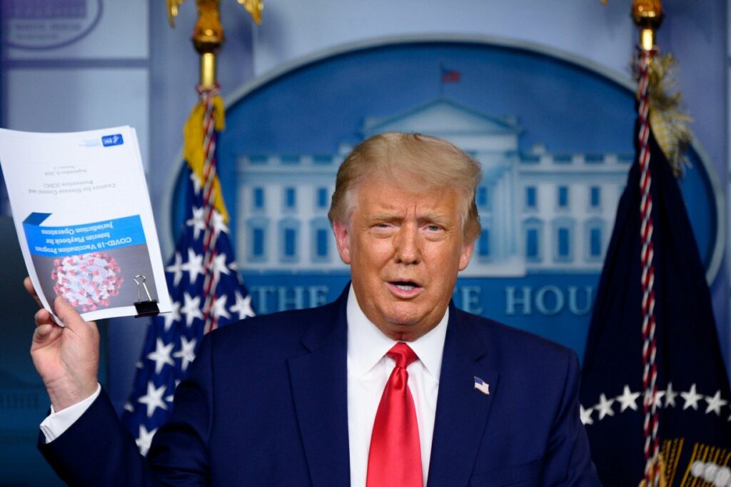 ΗΠΑ: Σιγουριά Τραμπ για διανομή 100 εκατ. εμβολίων έως το τέλος του 2020 - Ακόμη 1.147 θάνατοι σε 24 ώρες - Media