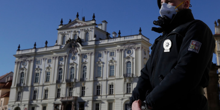 Τσεχία: Για πρώτη φορά ο ημερήσιος αριθμός νέων κρουσμάτων κορωνοϊού ξεπέρασε τις 15.000 - Media