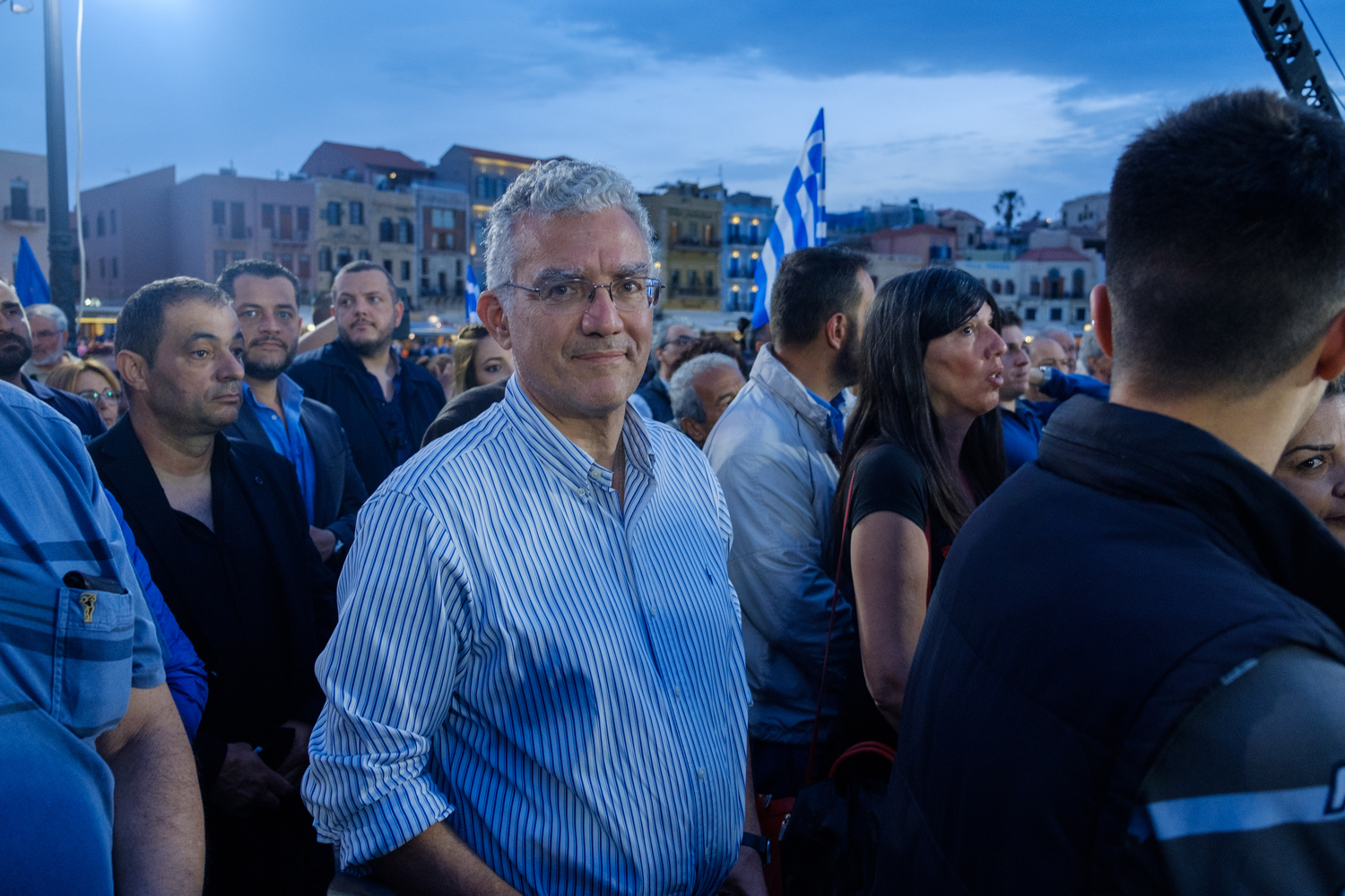 Μανούσος Βολουδάκης (βουλευτής ΝΔ): Στα ξερονήσια πρόσφυγες και μετανάστες - Media