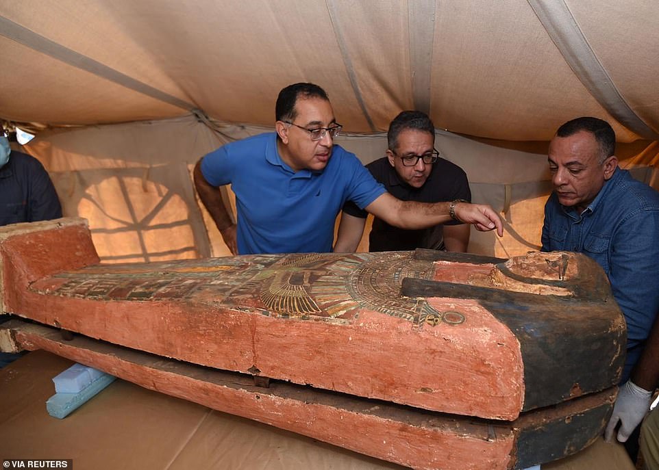 Αίγυπτος: Στο φως σαρκοφάγοι ηλικίας 2500 ετών (Photos/Video) - Media