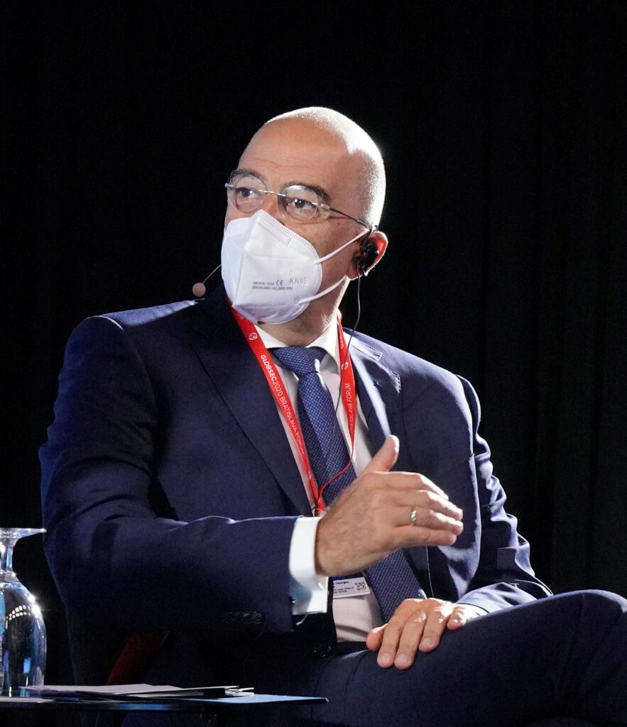 Δένδιας στο ΝΑΤΟ: Αυταρχικά και αναθεωρητικά κράτη παραβιάζουν ανοιχτά το διεθνές δίκαιο - Media