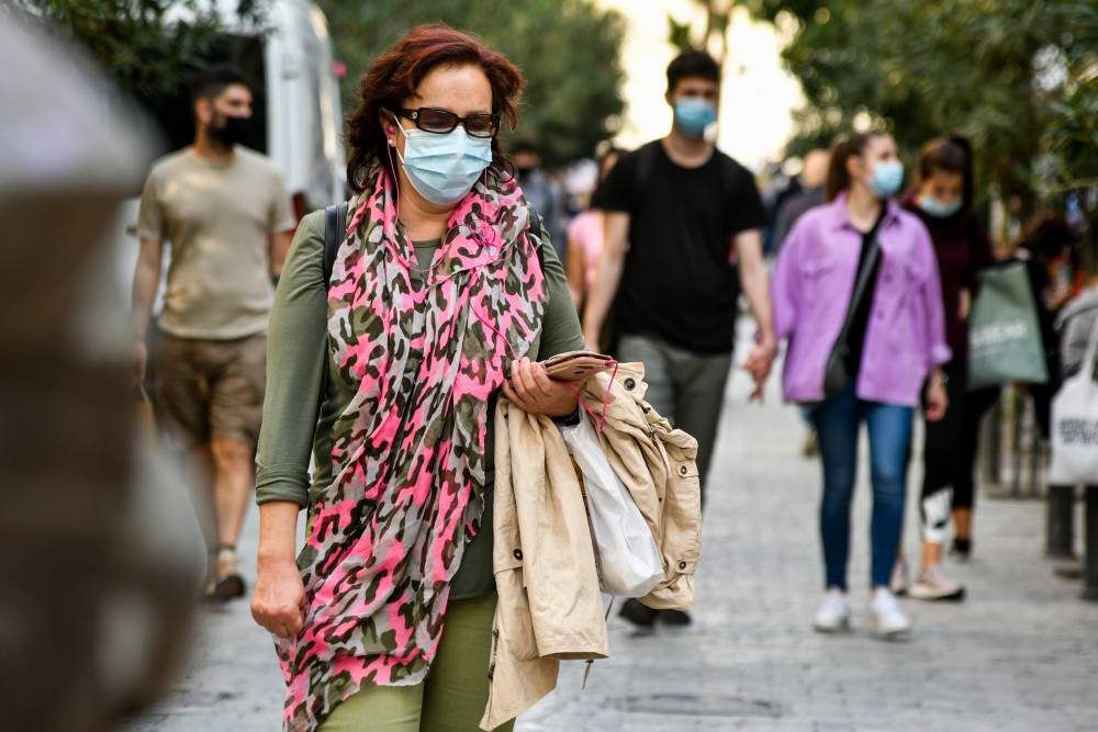 Από τα ξημερώματα της Τρίτης σε ισχύ τα νέα μέτρα - Σε δύο ζώνες χωρίζεται η χώρα - Media