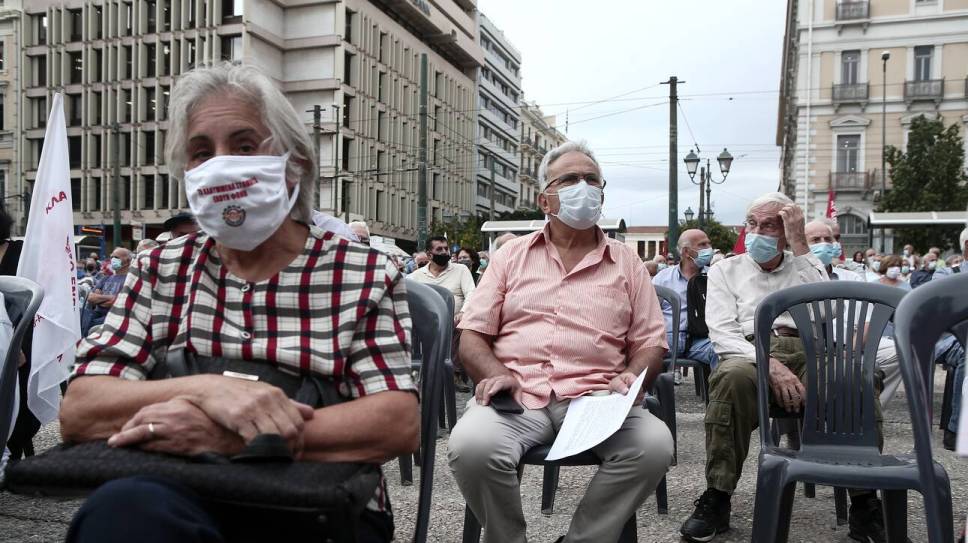 Αναδρομικά: Ξεκινούν το απόγευμα οι πληρωμές στους συνταξιούχους - Τα ποσά ανά κατηγορία - Media