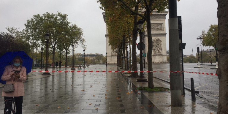 Λήξη συναγερμού στο Παρίσι: Δεν βρέθηκε βόμβα στην Αψίδα του Θριάμβου - Media