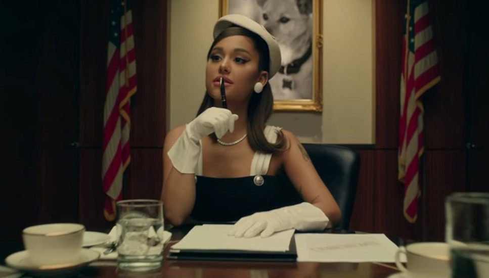 Η Αριάνα Γκράντε είναι Πρόεδρος των ΗΠΑ στο βίντεο του νέου της single «Positions» - Media