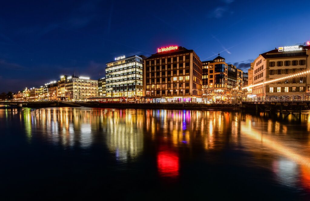 H πόλη του κόσμου που δίνει τον υψηλότερο κατώτατο μισθό – Αποφάσισαν με δημοψήφισμα να δίνουν 3.842 ευρώ τον μήνα - Media